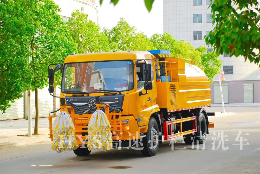 高速護欄清洗車-東風天錦KR國六護欄清洗車